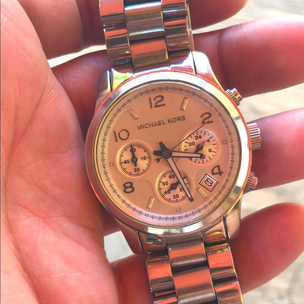 Woman’s Mk Watch